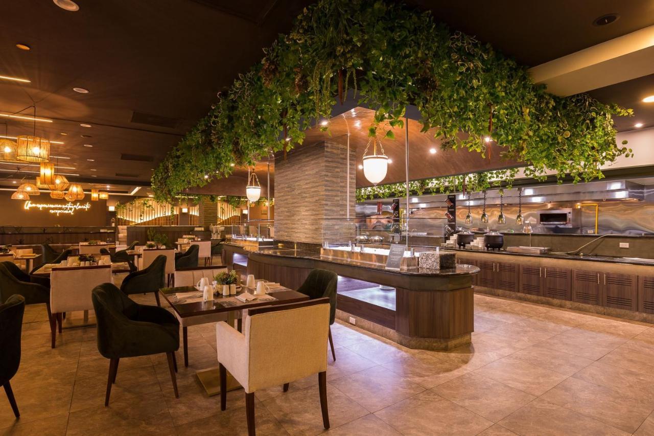Jw Marriott Quito Hotel Exterior photo