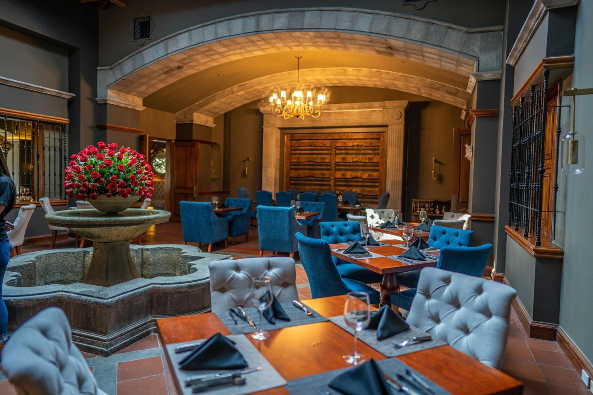 Jw Marriott Quito Hotel Exterior photo