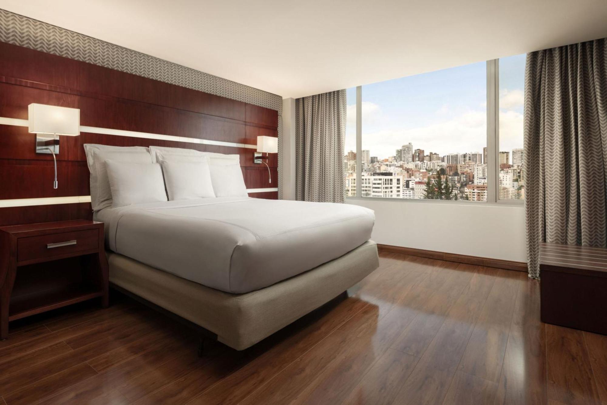 Jw Marriott Quito Hotel Exterior photo